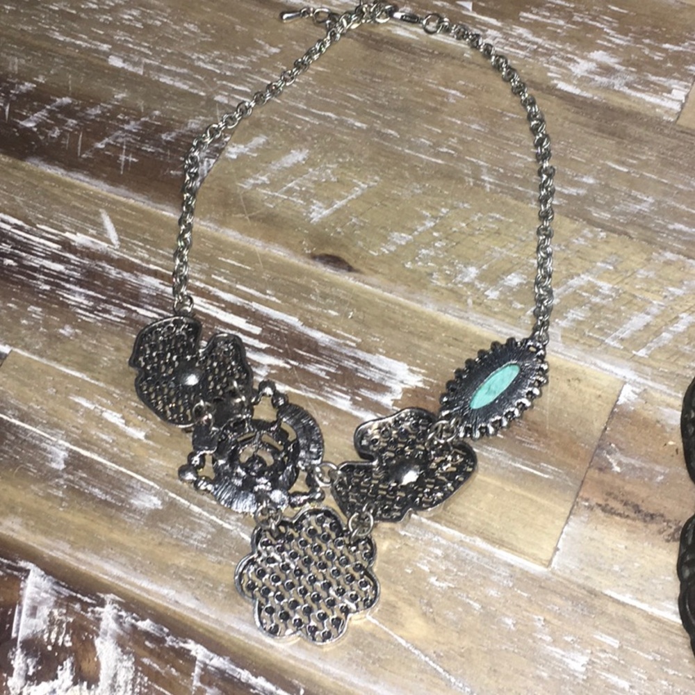 Statement Necklace - Picture 4 of 4